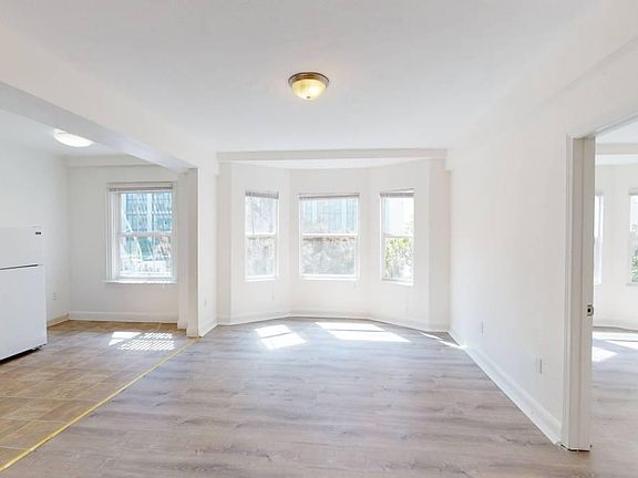 5th image of 665 Eddy St APT 27