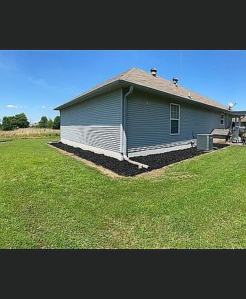 4th image of 94 Aaron Dr