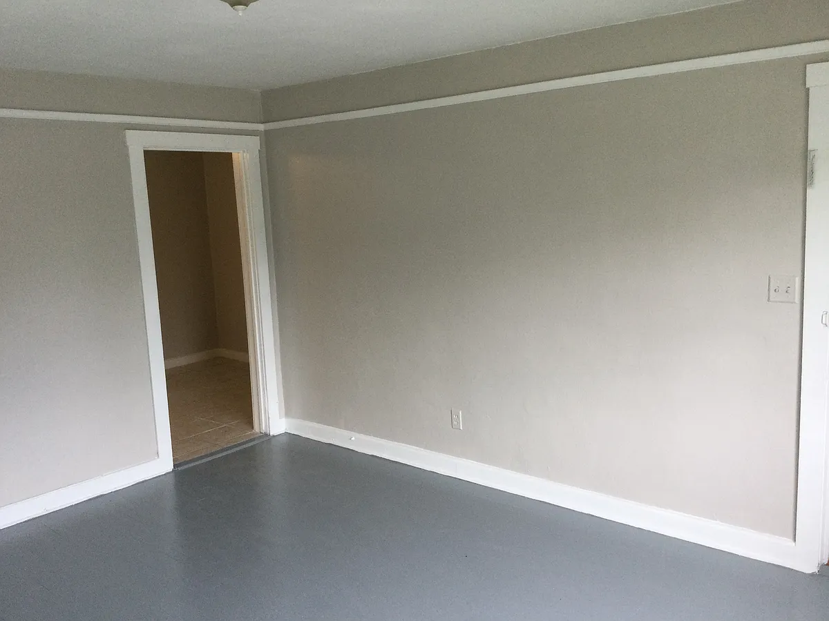Building Photo - 2588 Herschel St #4