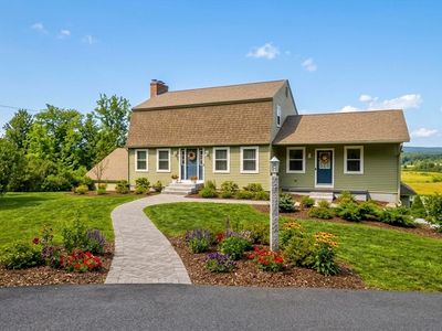 916 S East St, Amherst, MA, 01002