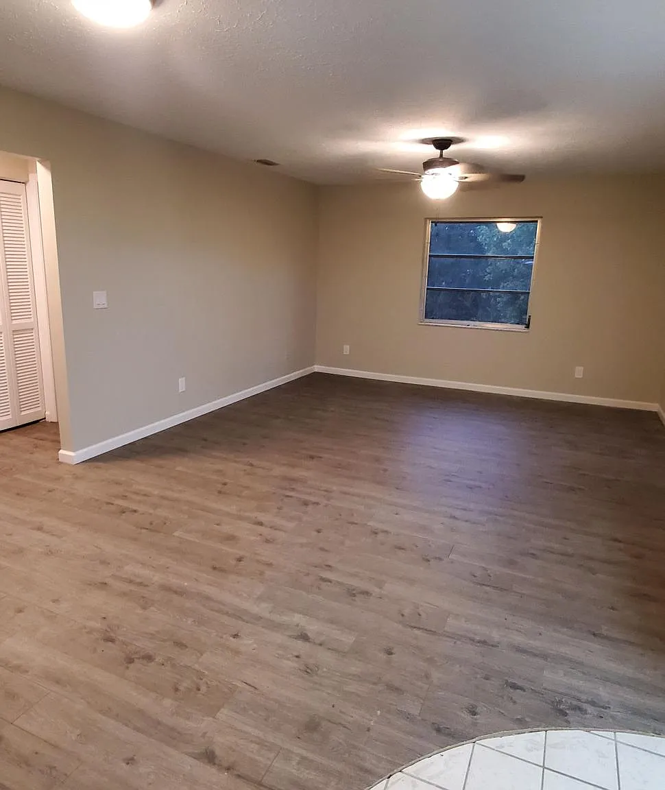 3 bed, 1768 sqft, $2,400 — Photo 3