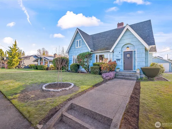 327 5th Street SW, Puyallup, WA 98371