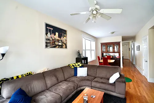 1346 W Fletcher St #1F Photo 1