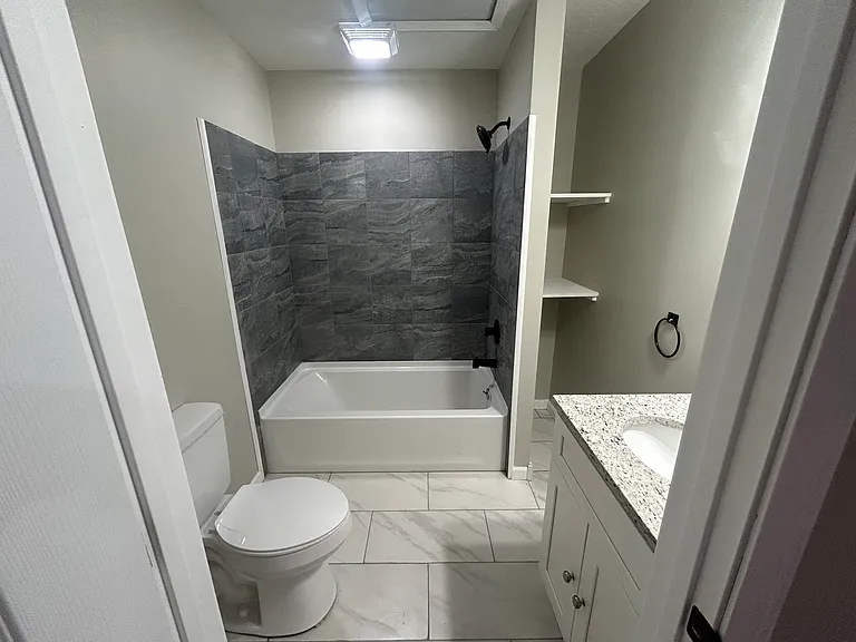 205 Coakley St — Photo 7