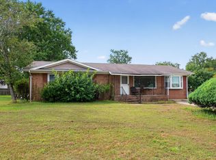 609 Regina Dr, Spring Lake, NC 28390