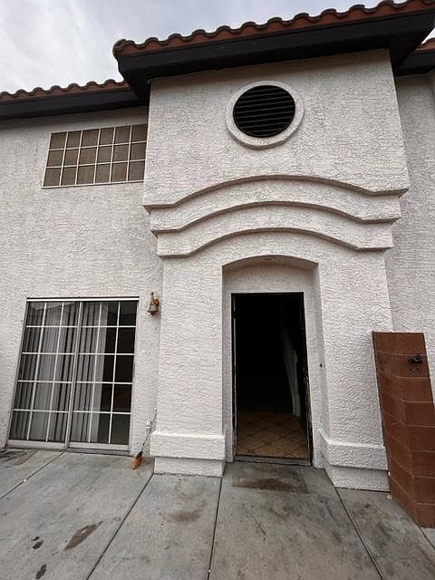 1st image of 5028 Sublight Ave