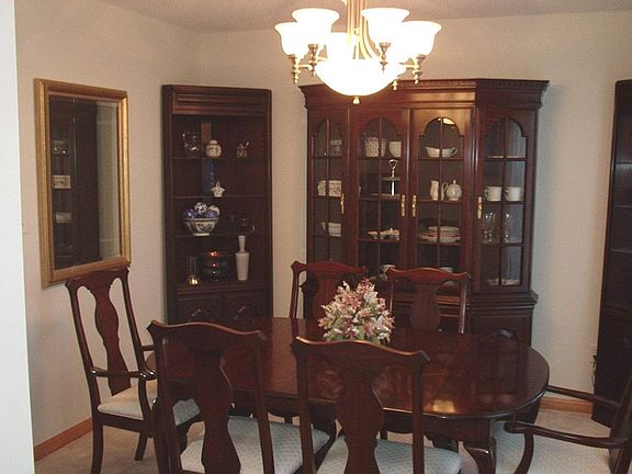 Formal Dining