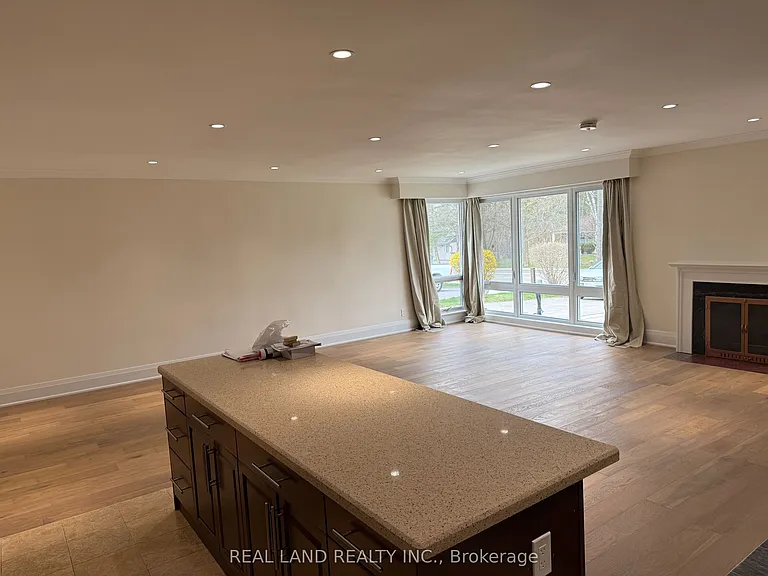 220 Millard Ave #1 — Photo 4