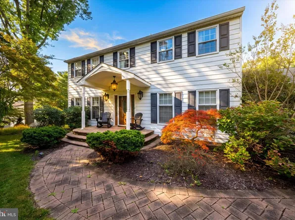 48 Bridle Brook Ln, Newark, DE 19711