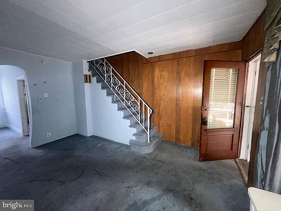 4th image of 5737 N Woodstock St