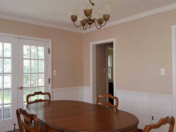 5th image of 4013 Poplar St
