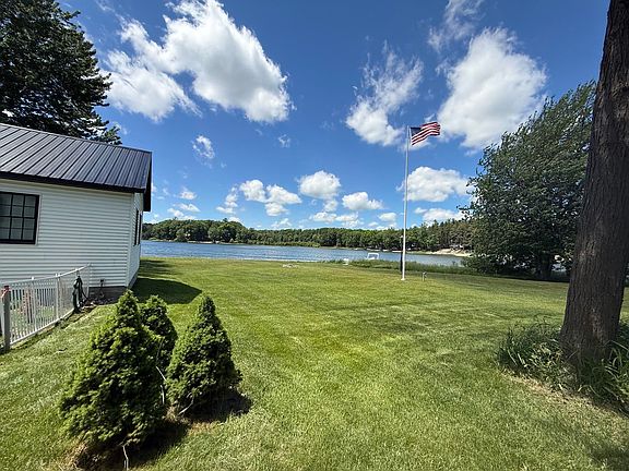 5th image of 1849 E Pratt Lake Rd