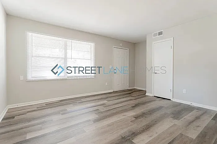 jpg - 3040 Foresthill Dr