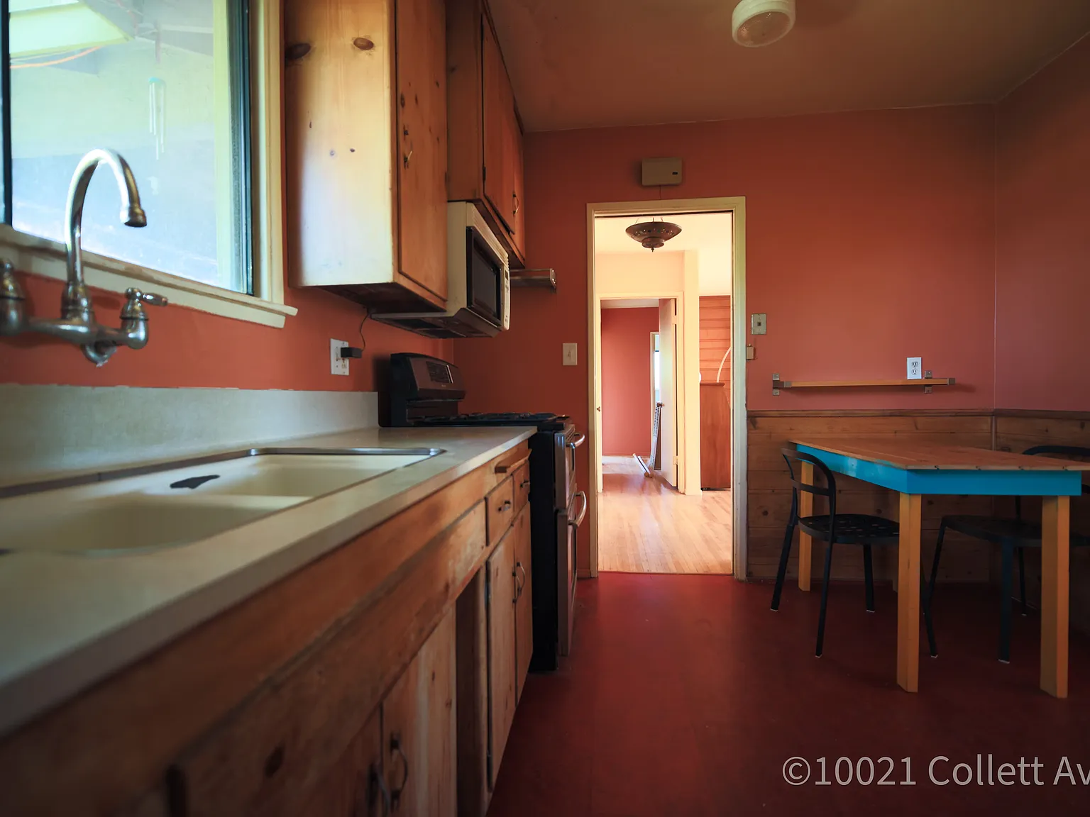 10021 Collett Ave — Photo 4