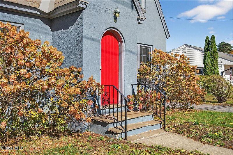 2nd image of 261 W Circular Street