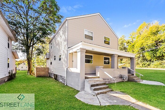 1st image of 2117 Margaret St