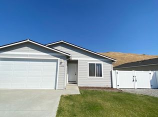 2339 SE Sage Brooke Rd, East Wenatchee, WA 98802
