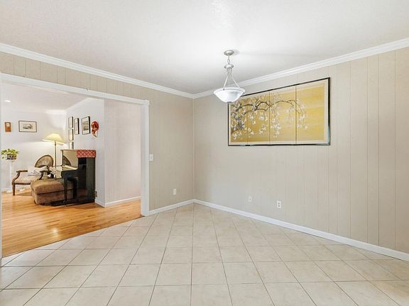 5th image of 273 Cosky Dr