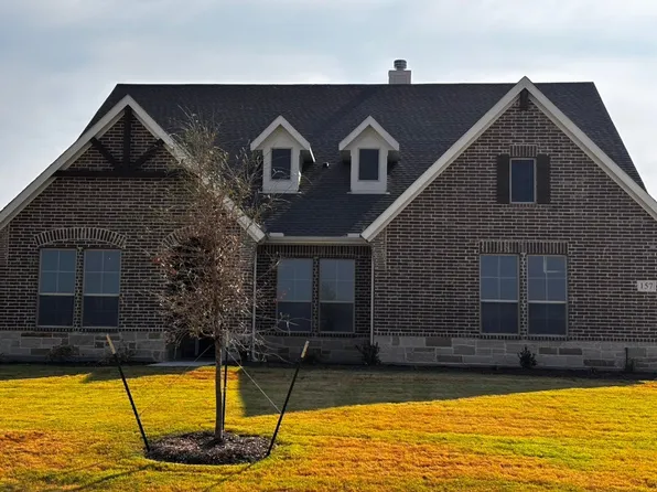 157 Big Sky Rd, Decatur, TX 76234