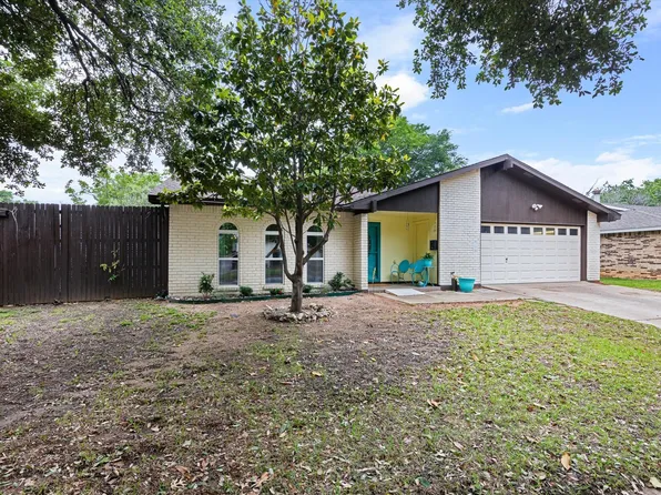 2604 Woodside Dr, Arlington, TX 76016