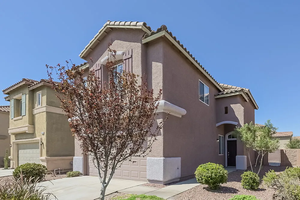3 bed, 2.5 bath, 1495 sqft, $1,910 — Photo 4