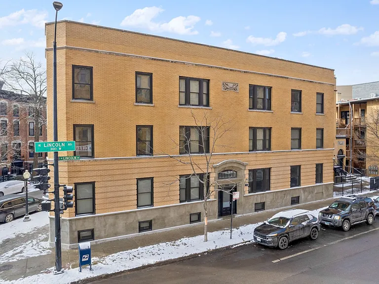 1900 N Lincoln Ave — Photo 10