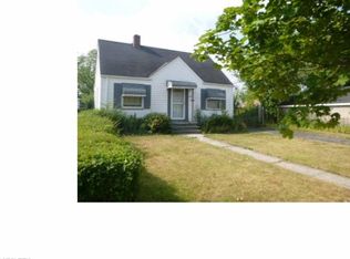 16510 Lotus Dr, Cleveland, OH 44128