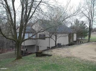 373 W Wachter Rd, Galena, IL 61036