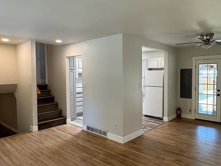 914 Querida Dr — Photo 8