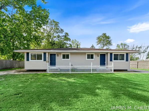 228 South St #230, Spring Lake, MI 49456