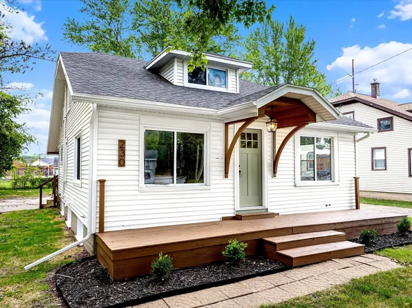 230 S Union St, Sparta, MI 49345