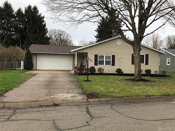 2nd image of 429 W Lincoln Dr