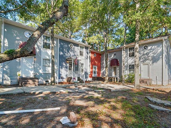 3rd image of 6307 Wildwood Trail #B