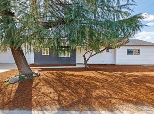 2735 S Chinowth St, Visalia, CA