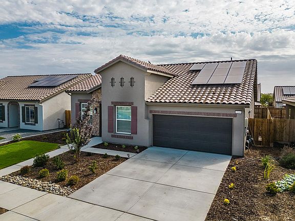 3rd image of 1160 Narwhal Ave