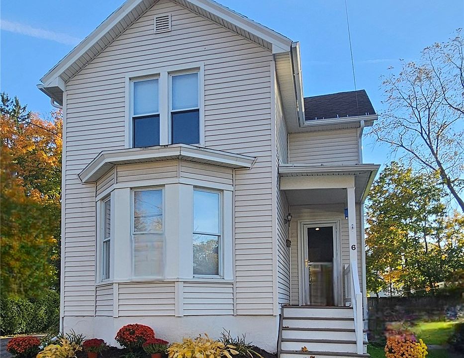 1st image of 6 Chase Park