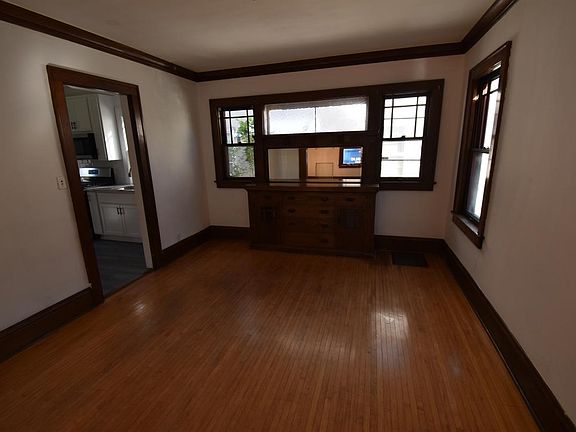 5th image of 3723 Lyndale Ave N