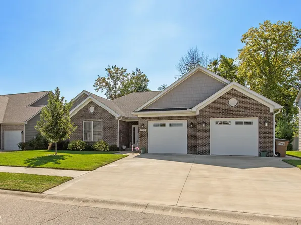 5645 Poplar Woods Ct, Columbus, IN 47203