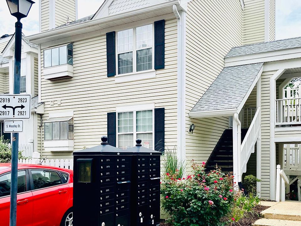 1st image of 2917F S Woodley St #1