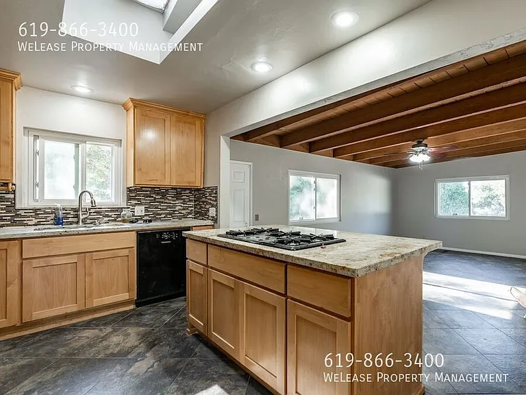 9316 Marilla Dr — Photo 6