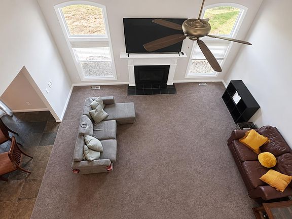 5th image of 46654 W Ridge Dr