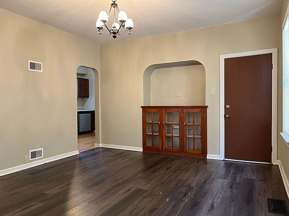 4th image of 352 E Rosedale Ave Unit 1