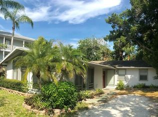 653 Avenida Del Norte, Sarasota, FL 34242