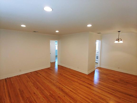 4th image of 623 N Fairview St