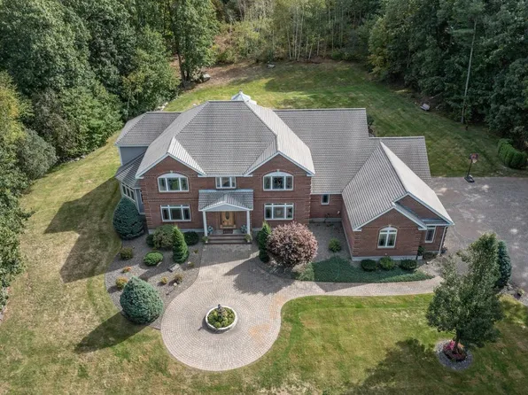 19 Farrwood Road, Windham, NH 03087