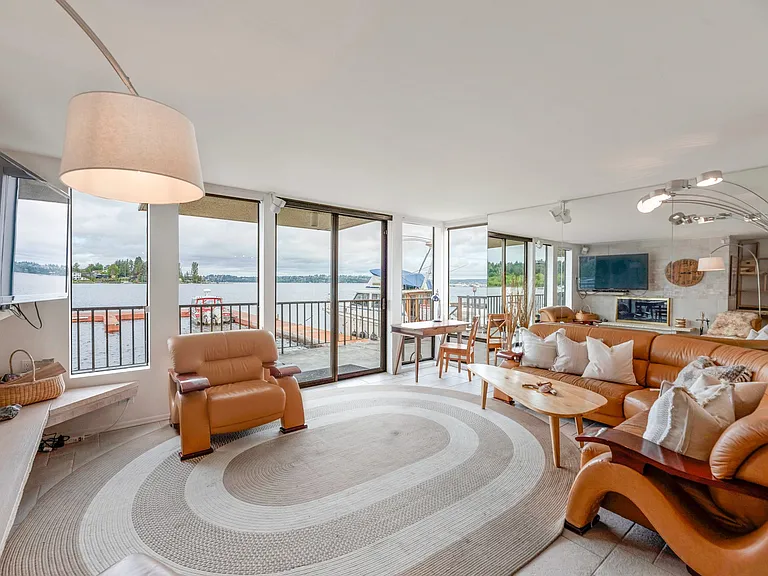 4561 Lake Washington Blvd NE #104 — Photo 3