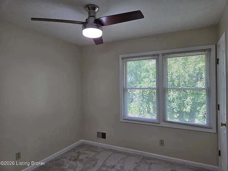 4204 Holly Tree Dr — Photo 24