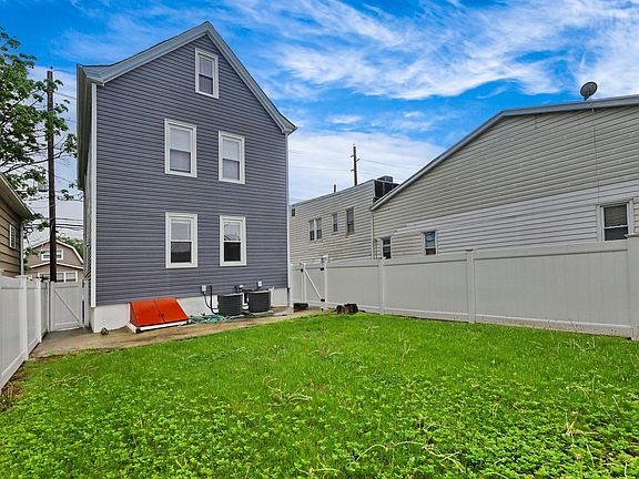 2nd image of 120 Center St APT 1