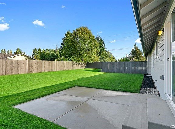 2nd image of 2305 94th E Avenue Ct