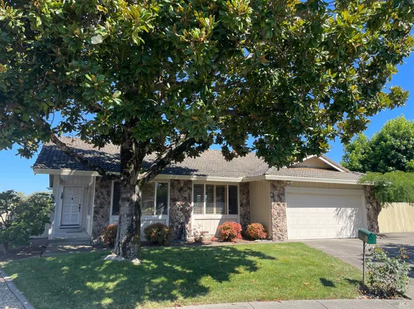 4400 Hollingsworth Circle, Rohnert Park, CA 94928
